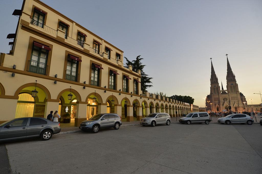 Real Hotel Lujan Dış mekan fotoğraf