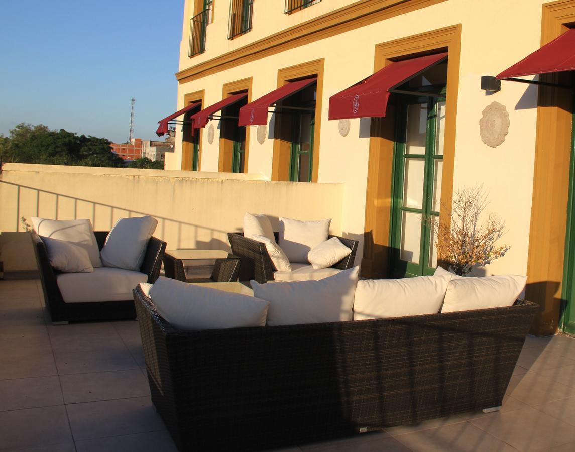Real Hotel Lujan Dış mekan fotoğraf