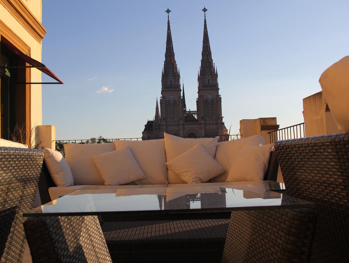 Real Hotel Lujan Dış mekan fotoğraf