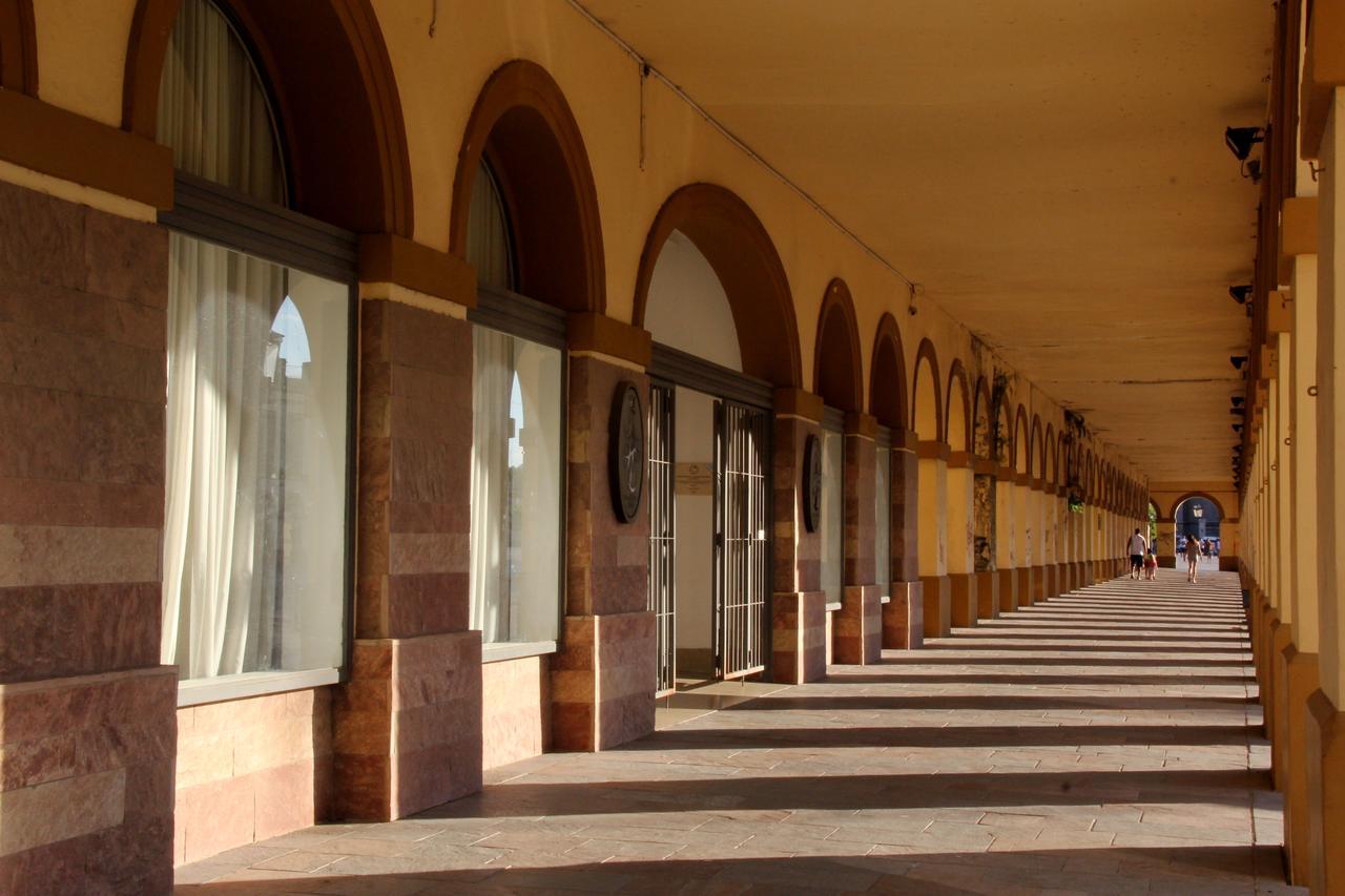 Real Hotel Lujan Dış mekan fotoğraf