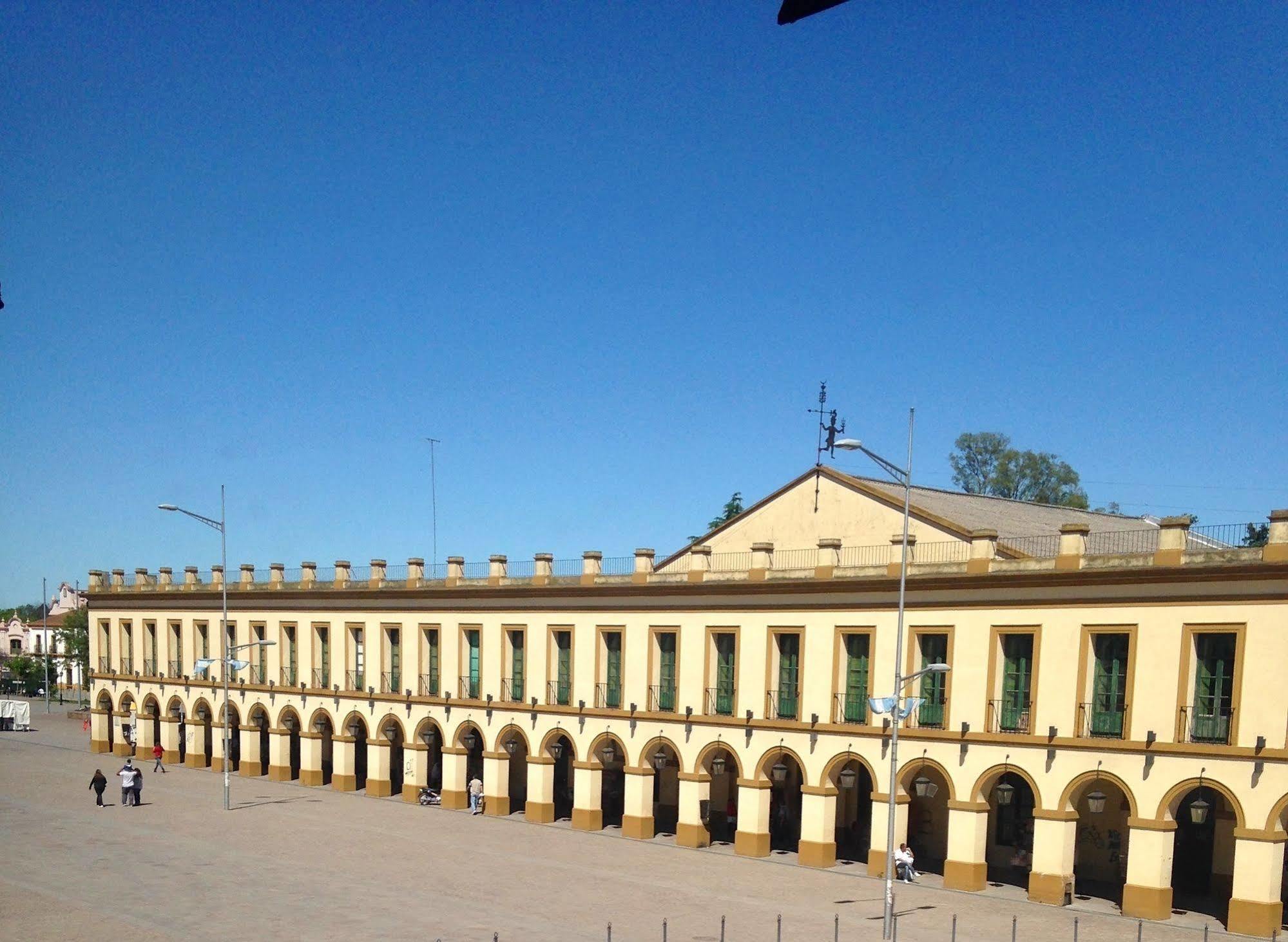 Real Hotel Lujan Dış mekan fotoğraf